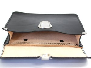 画像5: キーケース　黒（携行カバン）　中型　黒皮製　16ｘ13cm　【小型スマホ対応】