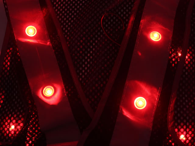冬用 エアースルー安全ベスト 赤色 LED安全ベスト ブルーメッシュｘシルバー反射 警備用品・防犯用品 プロショップ 株式会社タンタカ