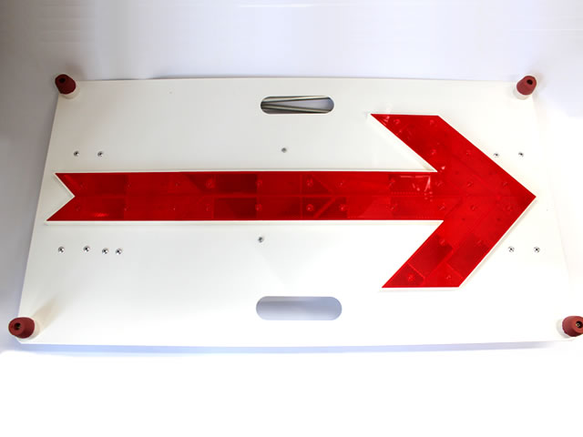 LED矢印板 - 警備用品・防犯用品 プロショップ 株式会社タンタカ